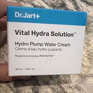Dr.Jart+ Vital Hydra Solution Water Cream - Blue and White